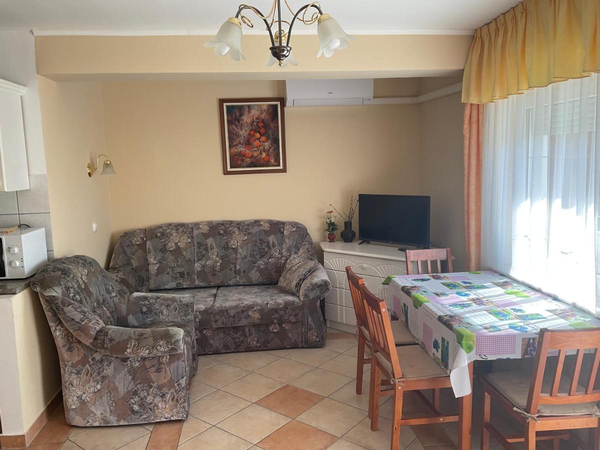 זלקרוס Arany Apartmanhaz Zalagyoengye מראה חיצוני תמונה