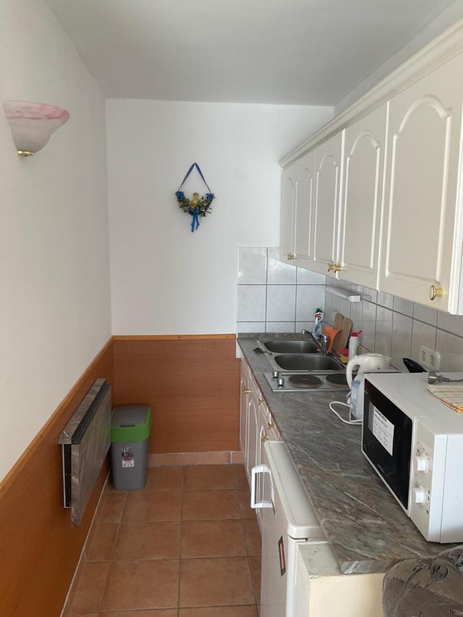 דירות זלקרוס Arany Apartmanhaz Zalagyoengye מראה חיצוני תמונה